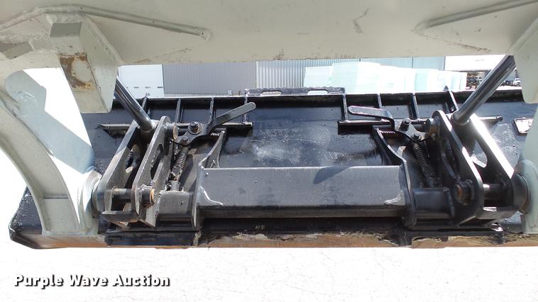 image for item DD7402 2004 Takeuchi TL140 skid steer