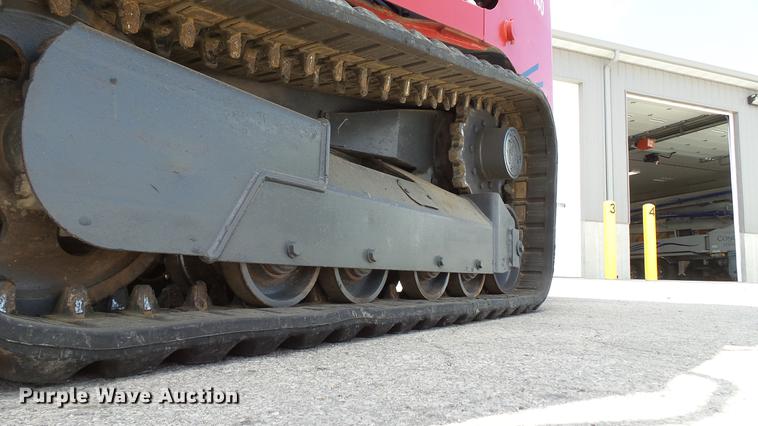 image for item DD7402 2004 Takeuchi TL140 skid steer