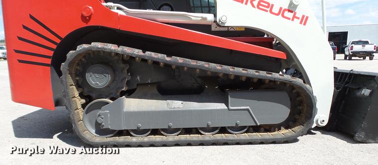 image for item DD7402 2004 Takeuchi TL140 skid steer