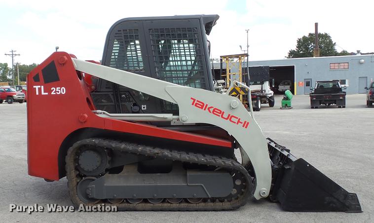 image for item DD7403 2011 Takeuchi TL250 skid steer