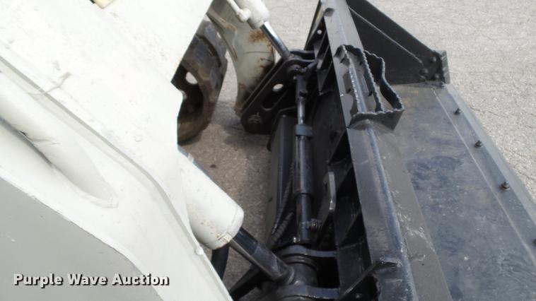 image for item DD7403 2011 Takeuchi TL250 skid steer