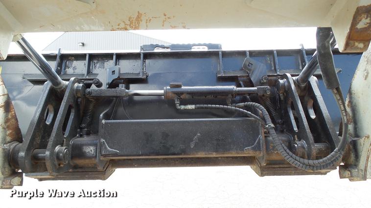 image for item DD7403 2011 Takeuchi TL250 skid steer