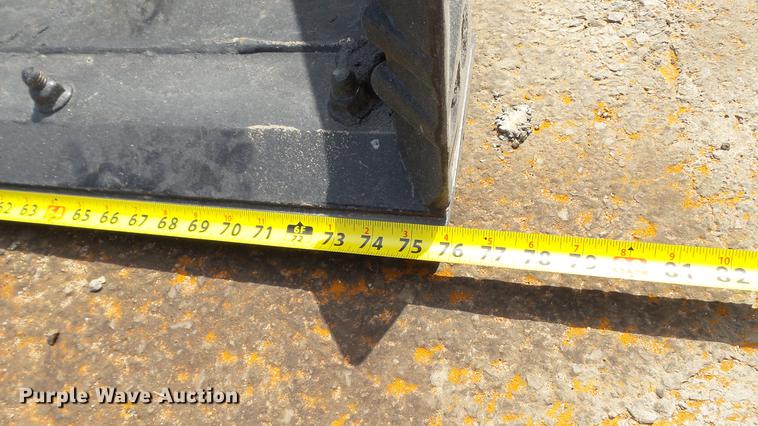 image for item DD7403 2011 Takeuchi TL250 skid steer