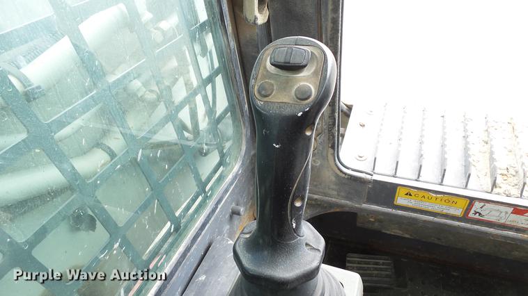 image for item DD7403 2011 Takeuchi TL250 skid steer