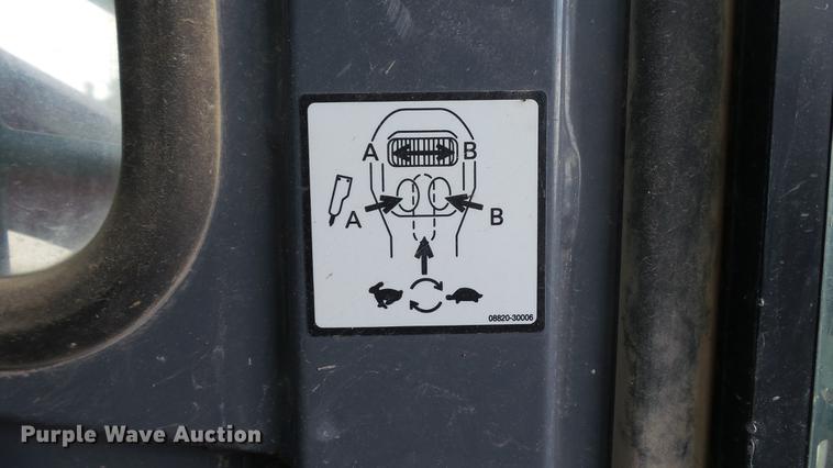 image for item DD7403 2011 Takeuchi TL250 skid steer