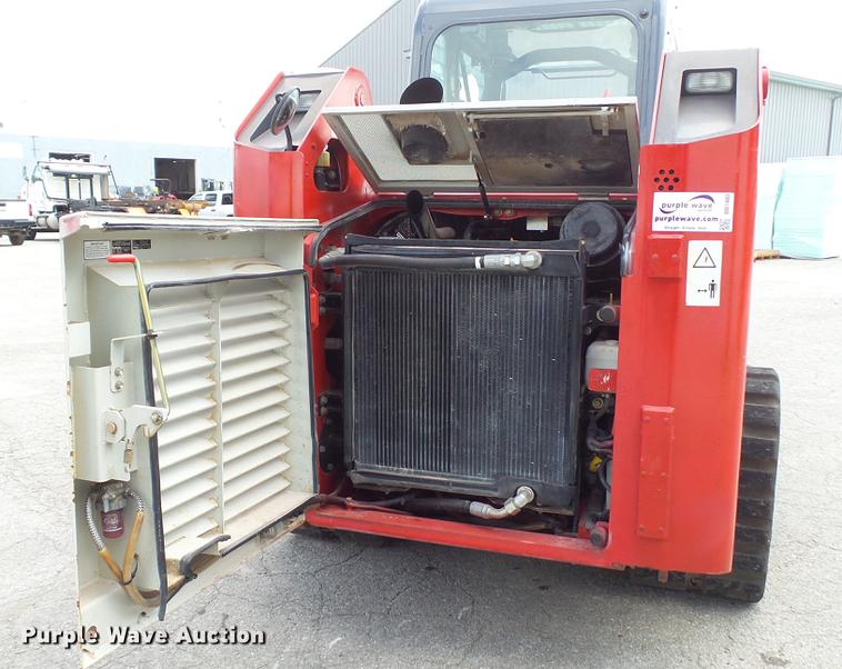 image for item DD7403 2011 Takeuchi TL250 skid steer