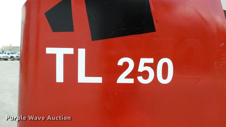 image for item DD7403 2011 Takeuchi TL250 skid steer