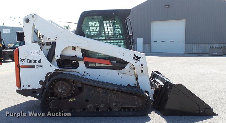 image for item DD7405 2013 Bobcat T770 skid steer