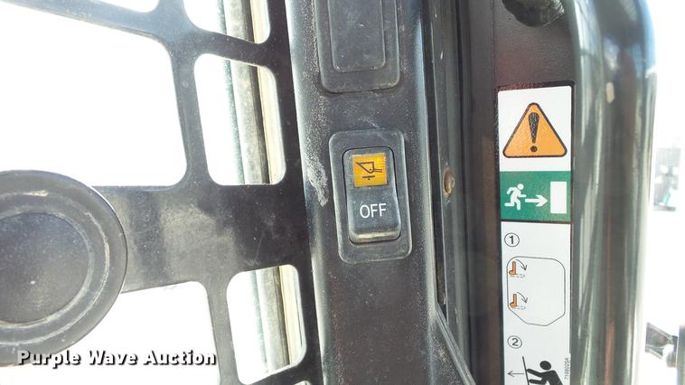 image for item DD7405 2013 Bobcat T770 skid steer