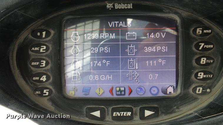 image for item DD7405 2013 Bobcat T770 skid steer