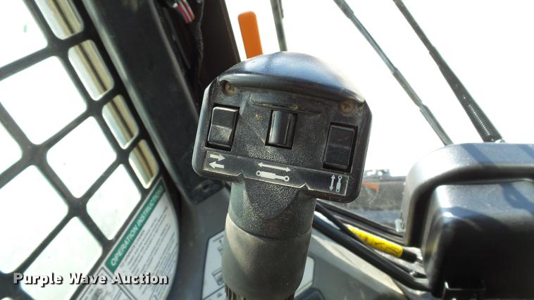 image for item DD7405 2013 Bobcat T770 skid steer