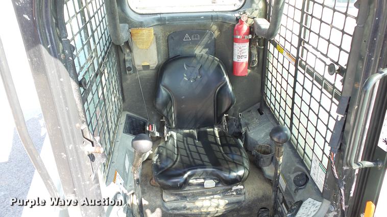 image for item DD7405 2013 Bobcat T770 skid steer