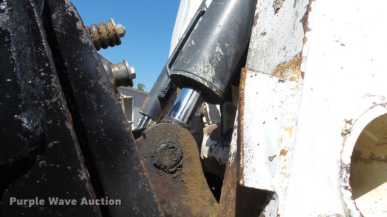 image for item DD7405 2013 Bobcat T770 skid steer