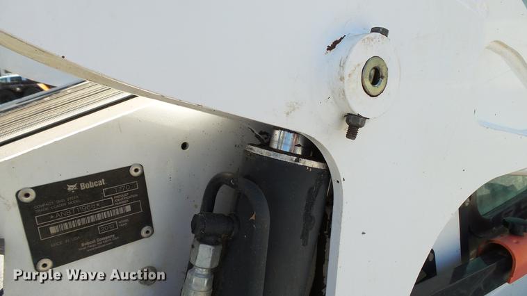 image for item DD7405 2013 Bobcat T770 skid steer