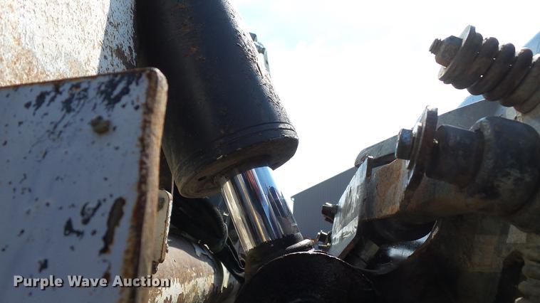 image for item DD7405 2013 Bobcat T770 skid steer