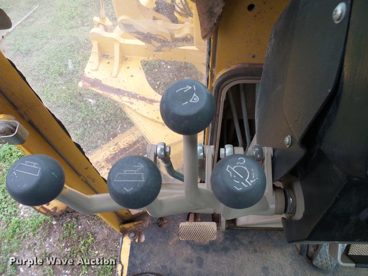 image for item DD8249 2000 John Deere 772CH motor grader