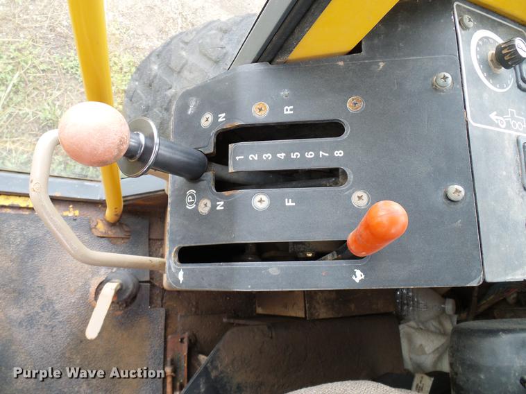 image for item DD8249 2000 John Deere 772CH motor grader