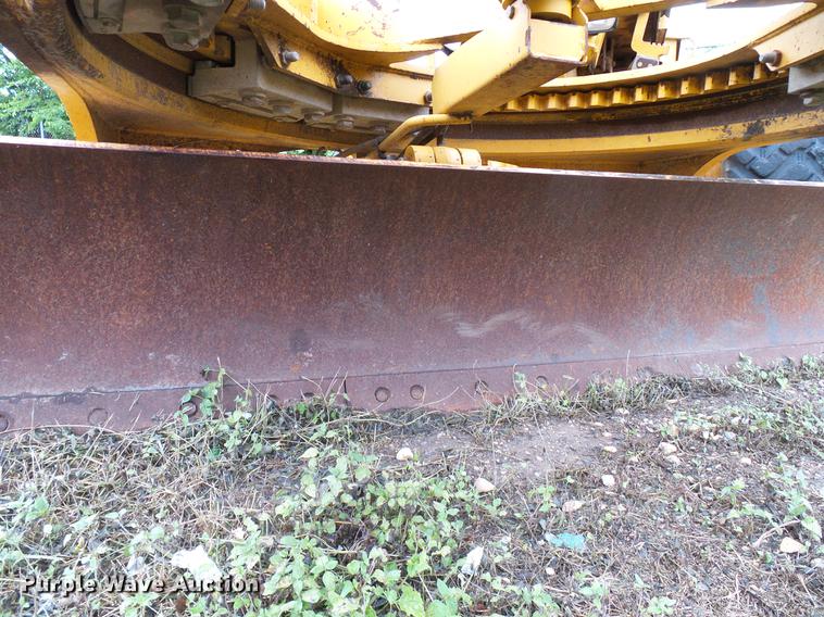 image for item DD8249 2000 John Deere 772CH motor grader