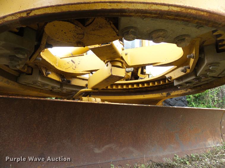 image for item DD8249 2000 John Deere 772CH motor grader