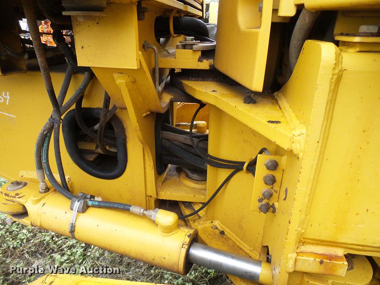 image for item DD8249 2000 John Deere 772CH motor grader