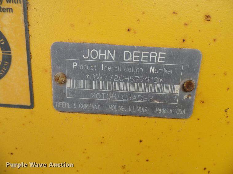 image for item DD8249 2000 John Deere 772CH motor grader