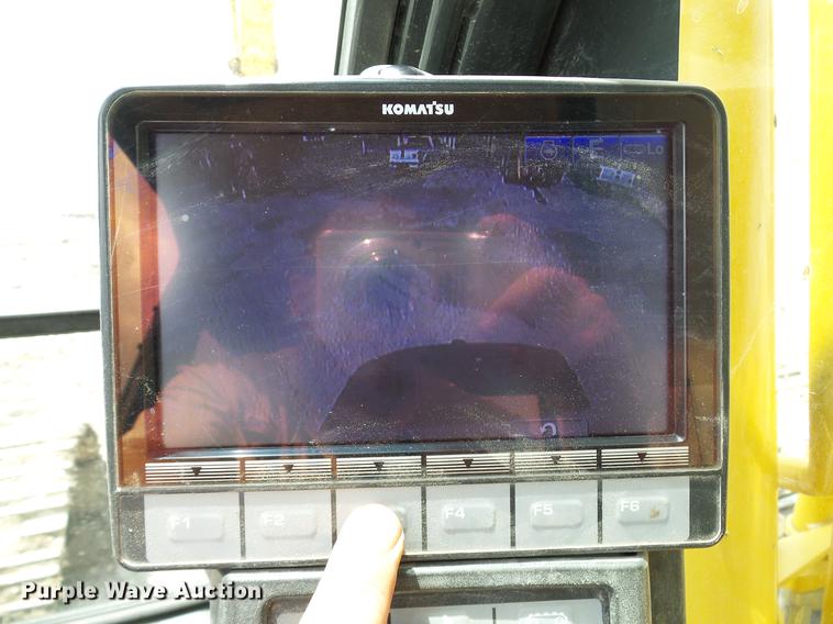 image for item DD8295 2013 Komatsu PC240LC-10 excavator