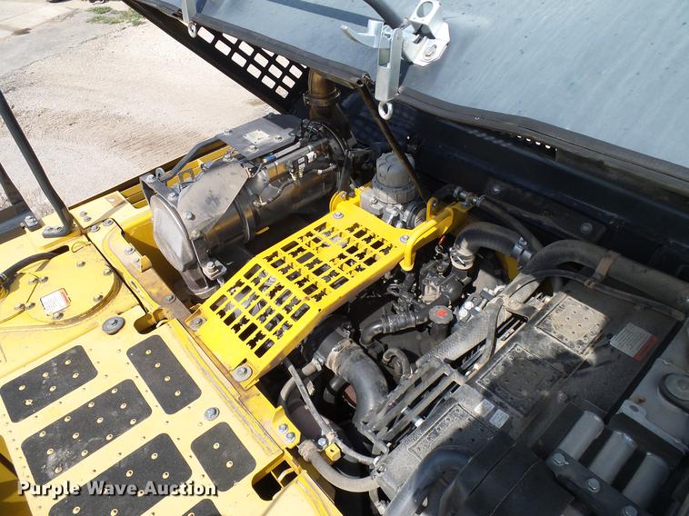 image for item DD8295 2013 Komatsu PC240LC-10 excavator