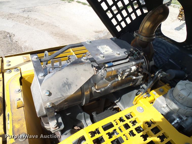 image for item DD8295 2013 Komatsu PC240LC-10 excavator