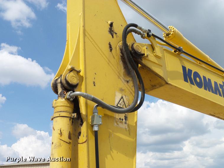 image for item DD8295 2013 Komatsu PC240LC-10 excavator
