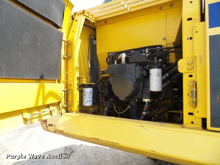 image for item DD8295 2013 Komatsu PC240LC-10 excavator