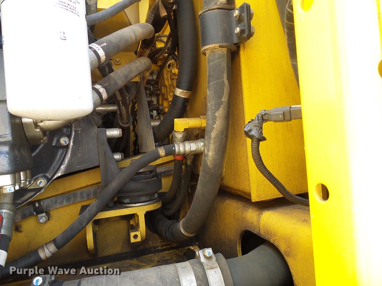 image for item DD8295 2013 Komatsu PC240LC-10 excavator