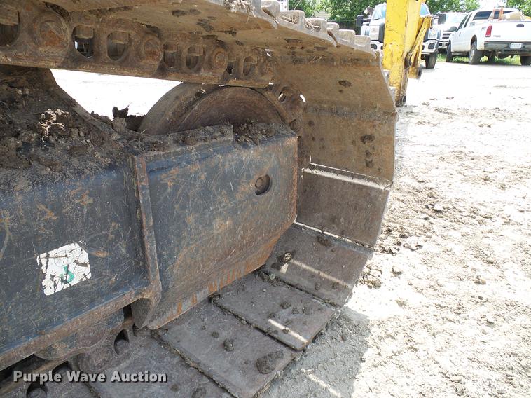 image for item DD8295 2013 Komatsu PC240LC-10 excavator