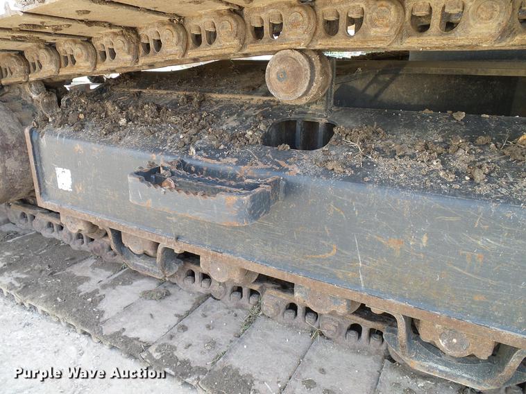 image for item DD8295 2013 Komatsu PC240LC-10 excavator