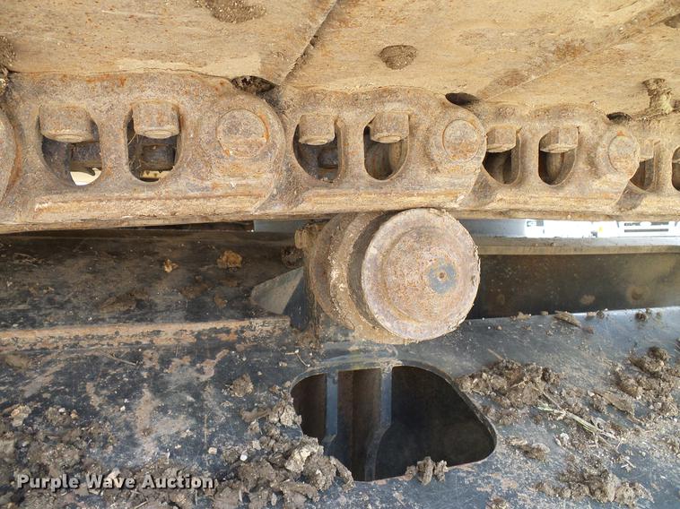 image for item DD8295 2013 Komatsu PC240LC-10 excavator