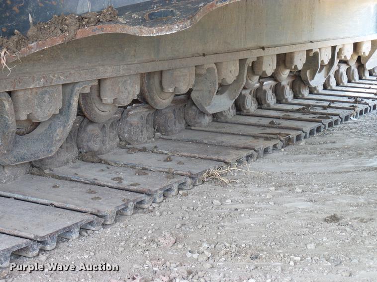 image for item DD8295 2013 Komatsu PC240LC-10 excavator