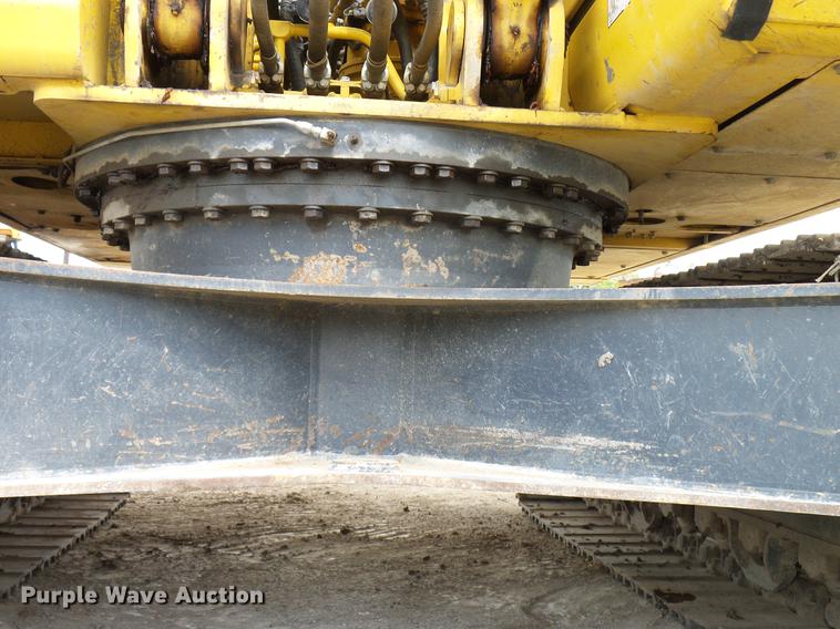 image for item DD8295 2013 Komatsu PC240LC-10 excavator