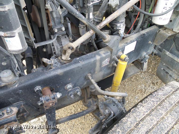 image for item DD8298 2005 Mack CHN613 semi truck