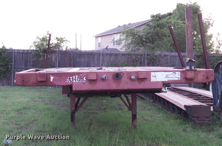 image for item DD8299 1998 Transcraft TL2000 flatbed trailer