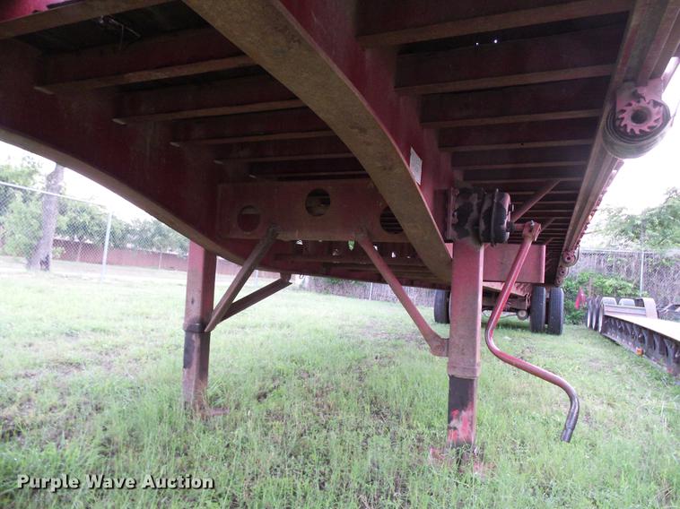 image for item DD8299 1998 Transcraft TL2000 flatbed trailer