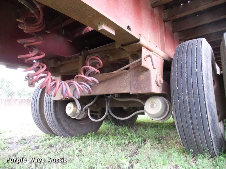 image for item DD8299 1998 Transcraft TL2000 flatbed trailer