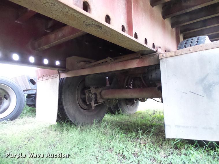 image for item DD8299 1998 Transcraft TL2000 flatbed trailer