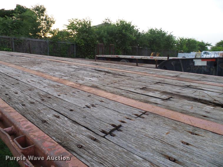 image for item DD8299 1998 Transcraft TL2000 flatbed trailer