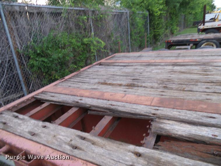 image for item DD8299 1998 Transcraft TL2000 flatbed trailer