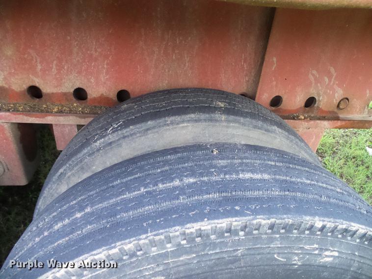 image for item DD8299 1998 Transcraft TL2000 flatbed trailer