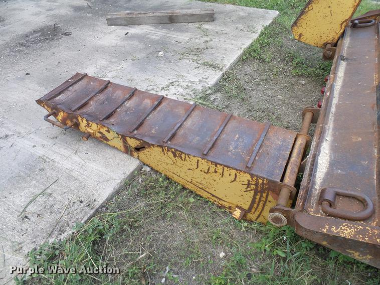 image for item DD8301 1997 Belshe DB18 equipment trailer