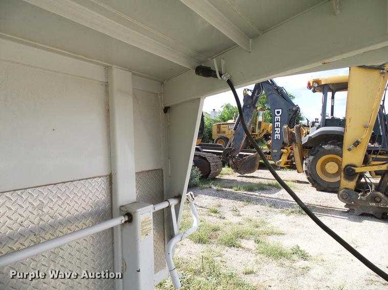 image for item DD8306 2015 CM CMC6070-26 enclosed cargo trailer