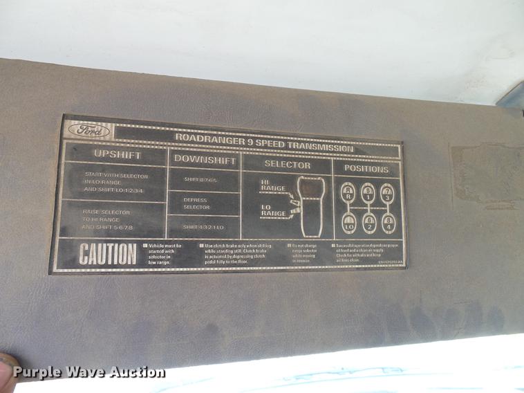 image for item DD8312 1998 Ford F800 flatbed truck with Vermeer MTE37 mud mix system