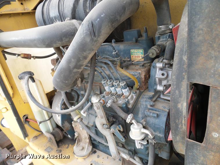 image for item DD8312 1998 Ford F800 flatbed truck with Vermeer MTE37 mud mix system