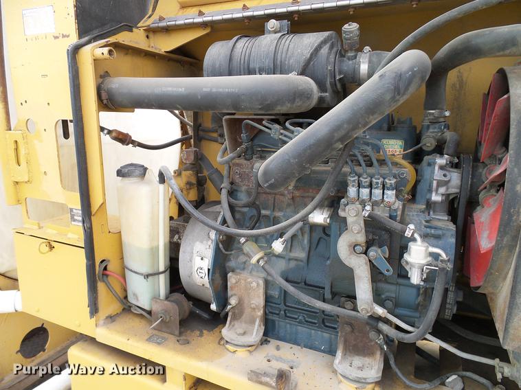 image for item DD8312 1998 Ford F800 flatbed truck with Vermeer MTE37 mud mix system