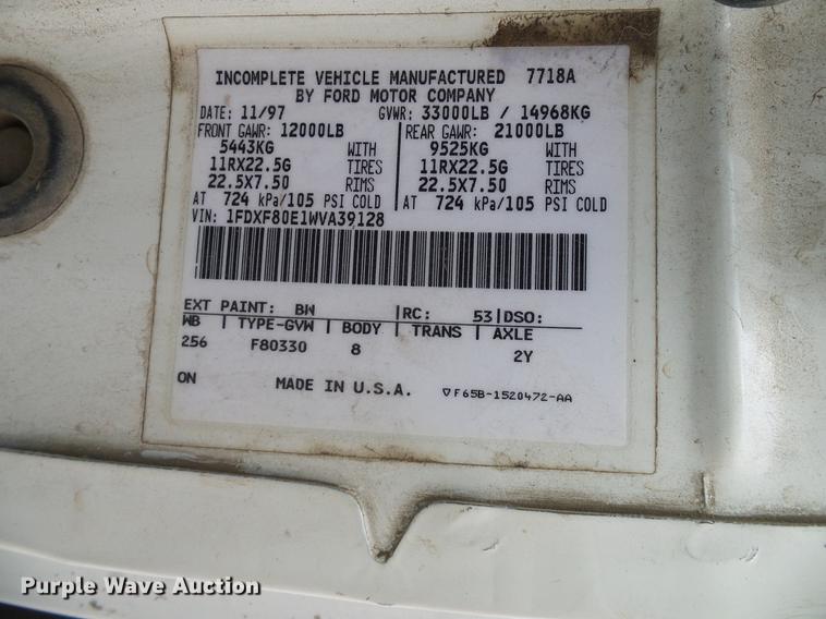 image for item DD8312 1998 Ford F800 flatbed truck with Vermeer MTE37 mud mix system